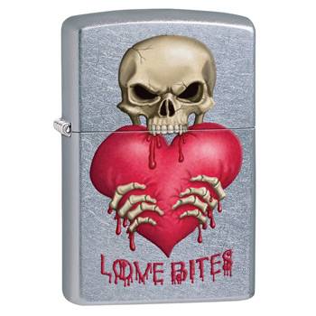 яЗажигалка Zippo 28464 Love Bites Street Chrome